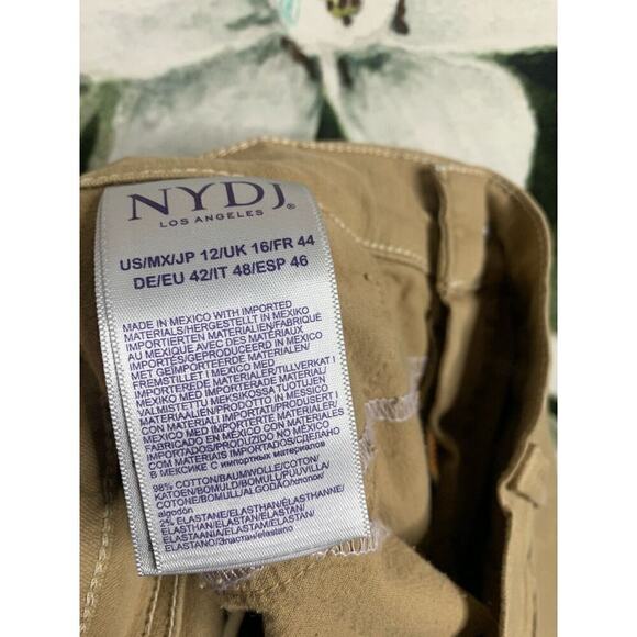 NYDJ Size 12 Lift Tuck Technology Dayla Wide Cuff Capri Jeans Cotton Blend - Picture 4 of 8